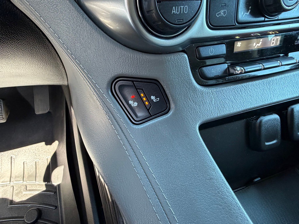 2015 Chevrolet Tahoe Image 28