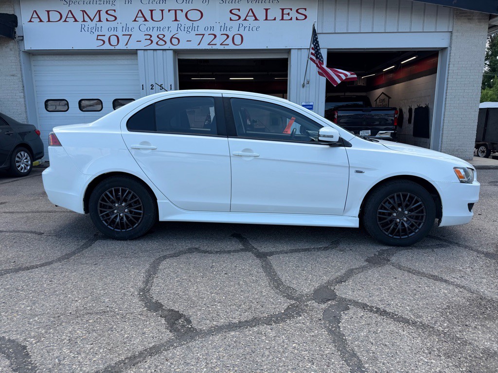 2015 Mitsubishi Lancer Image 2
