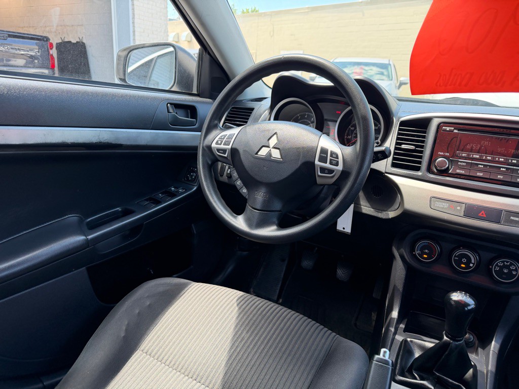2015 Mitsubishi Lancer Image 11