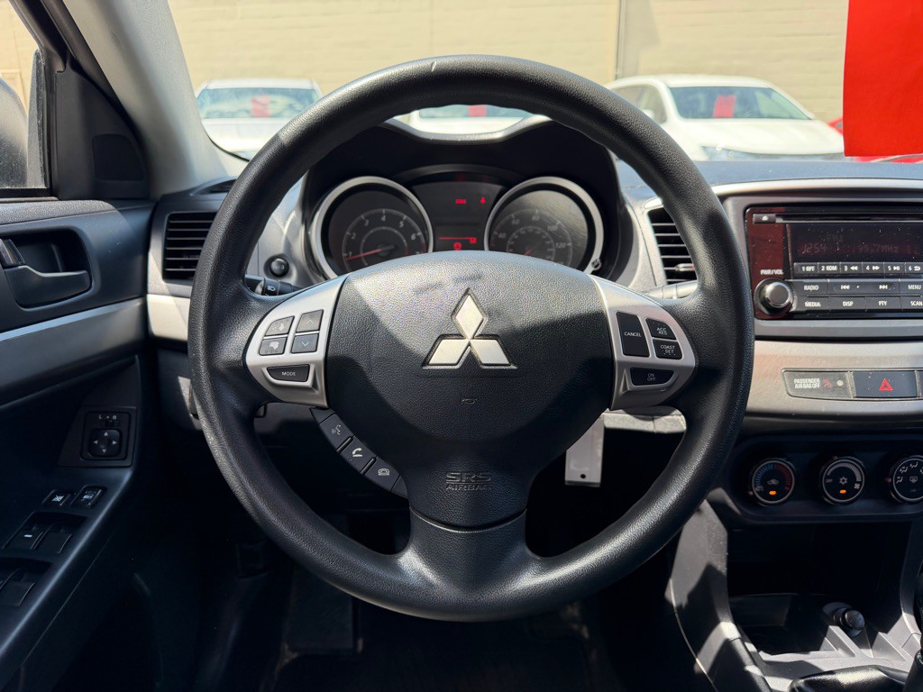 2015 Mitsubishi Lancer Image 17
