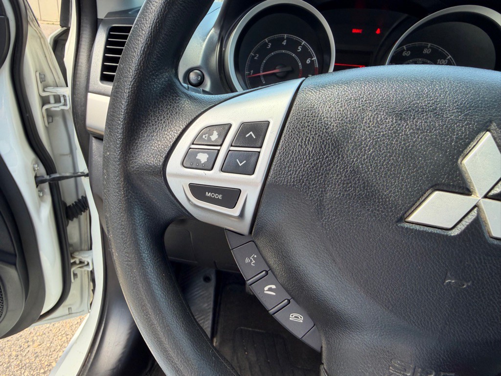 2015 Mitsubishi Lancer Image 19