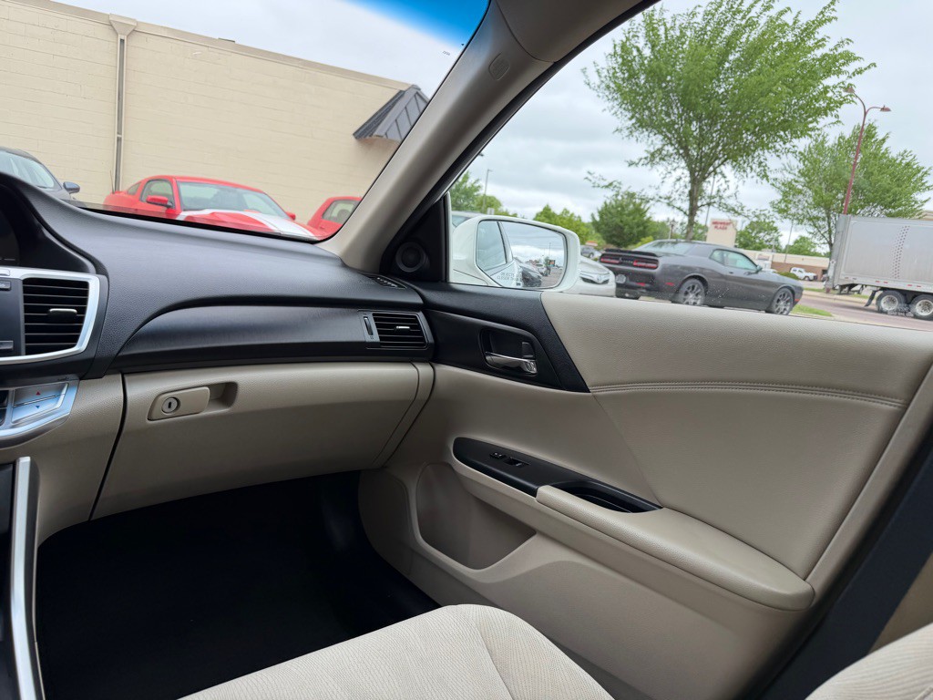 2013 Honda Accord Image 10