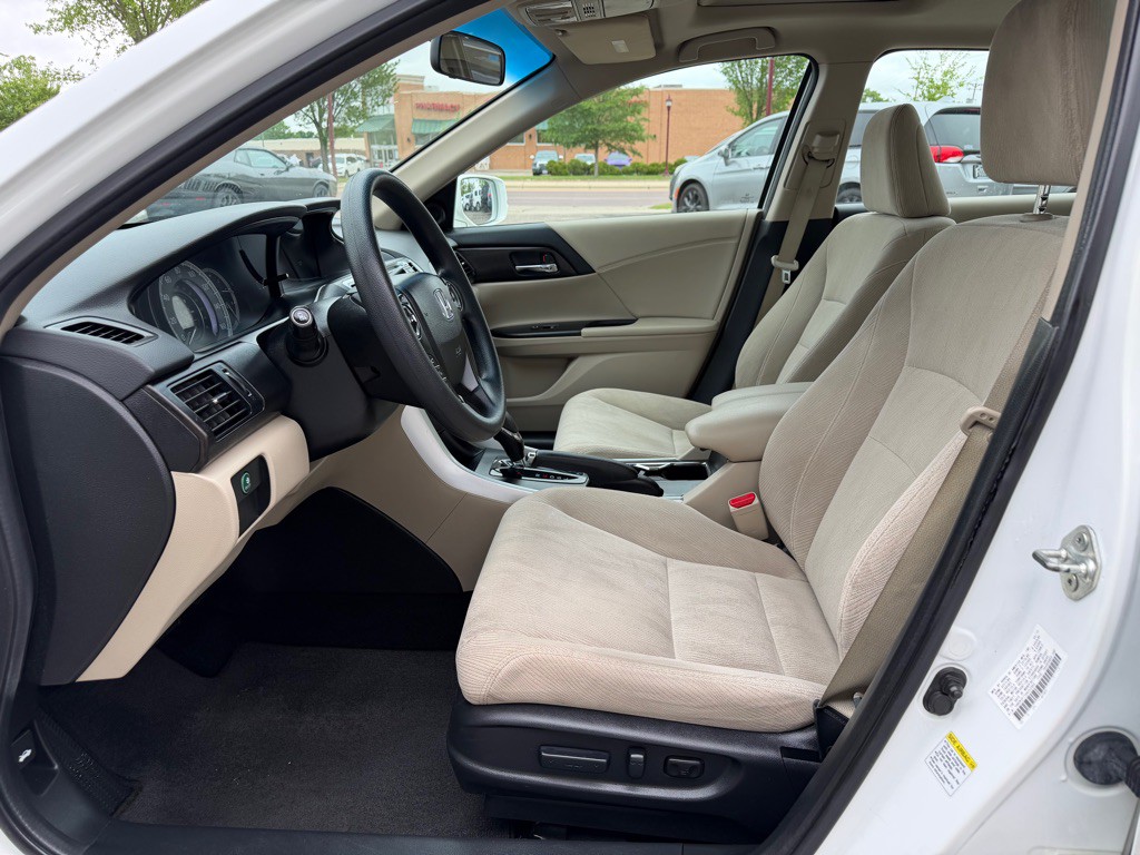 2013 Honda Accord Image 15