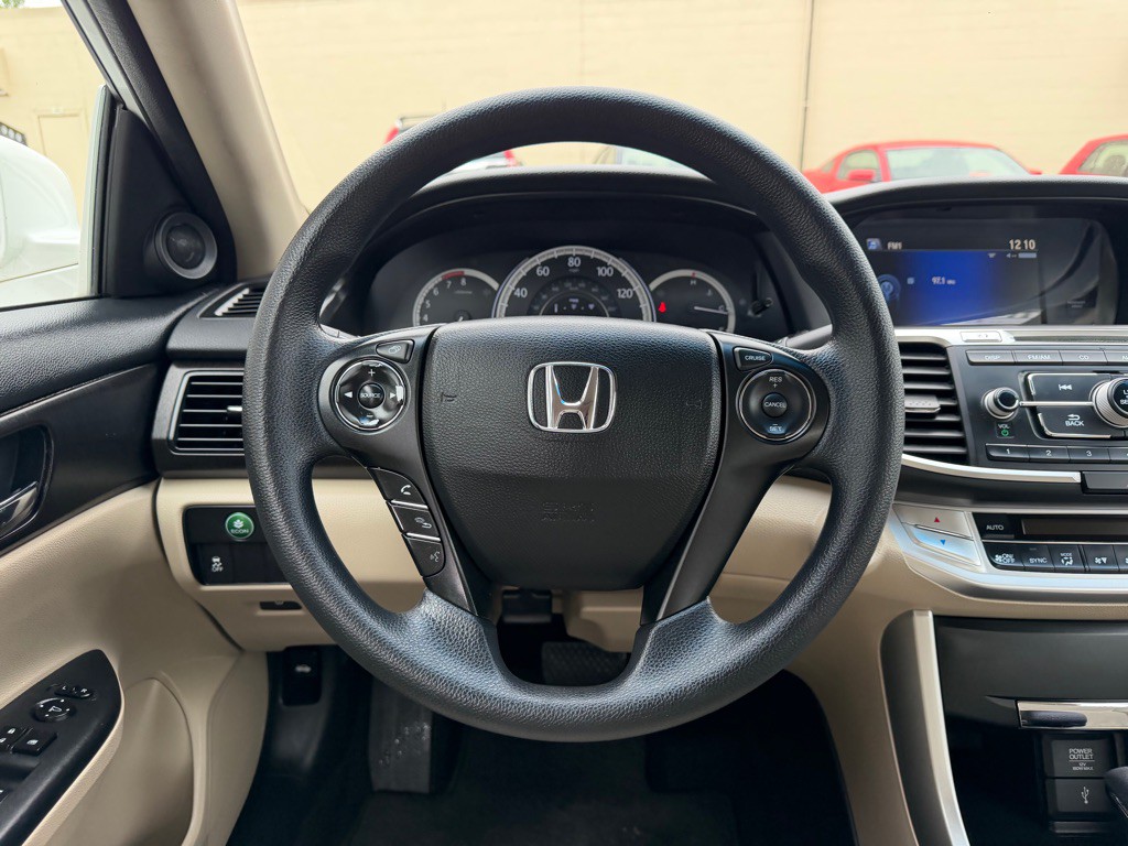 2013 Honda Accord Image 16