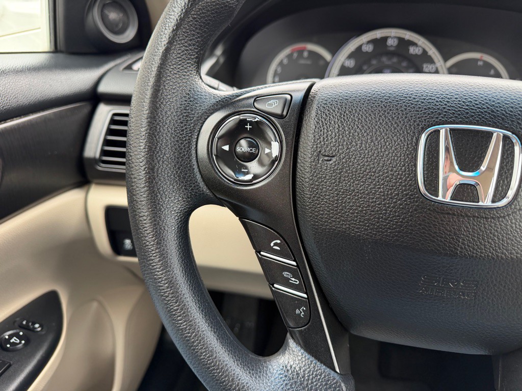 2013 Honda Accord Image 18