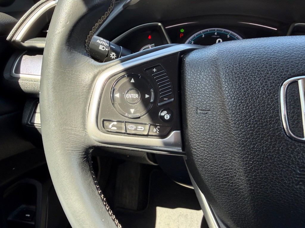 2016 Honda Civic Image 17