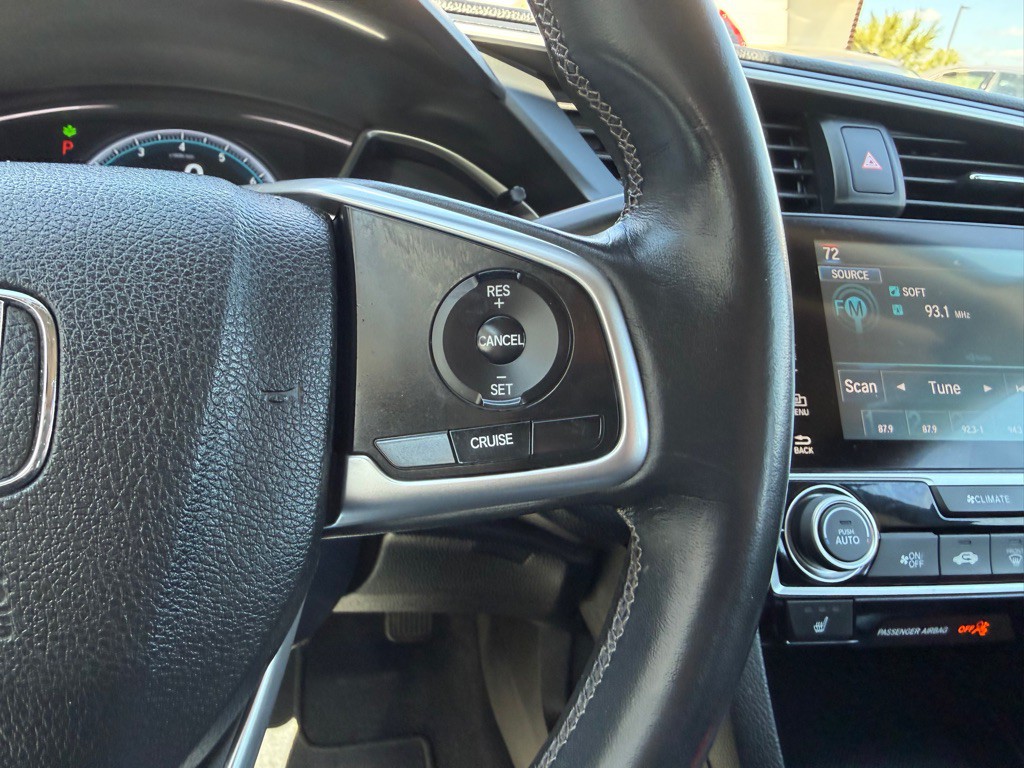 2016 Honda Civic Image 18