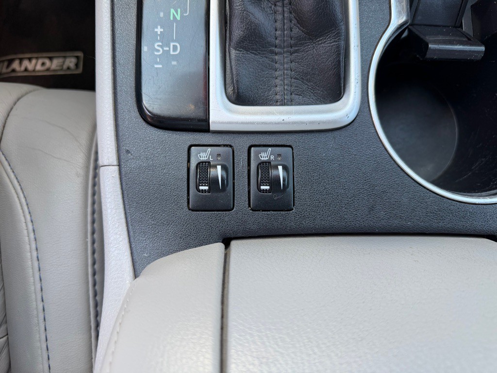 2017 Toyota Highlander Image 27