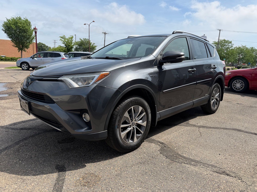 2017 Toyota Rav4 Image 4