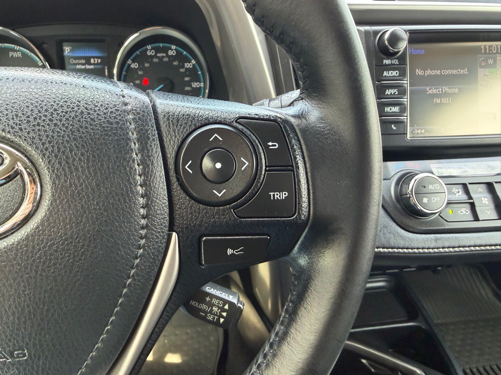 2017 Toyota Rav4 Image 21