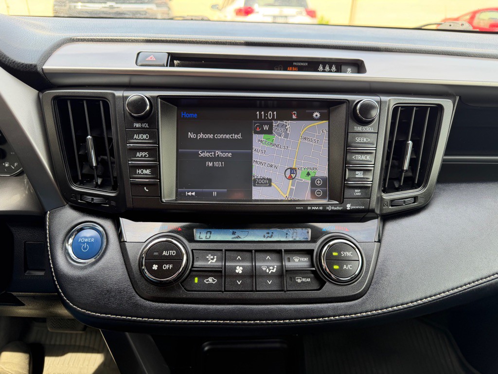2017 Toyota Rav4 Image 22