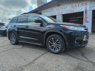 Image for 2017 Toyota Highlander SE ID: 7469186
