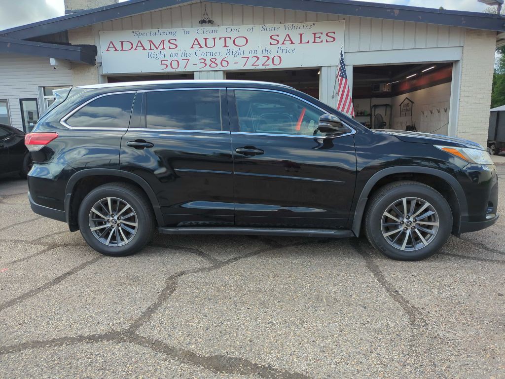 2017 Toyota Highlander Image 4