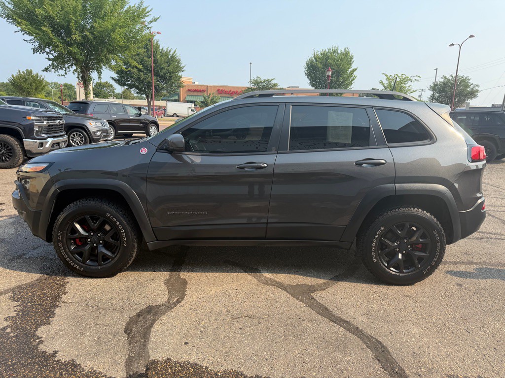 2017 Jeep Cherokee Image 5
