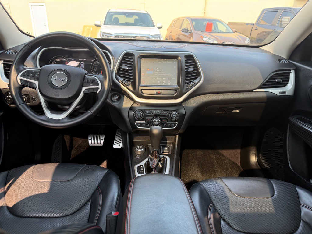 2017 Jeep Cherokee Image 14