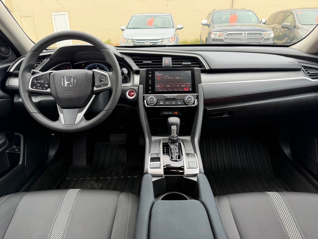 2016 Honda Civic Image 12