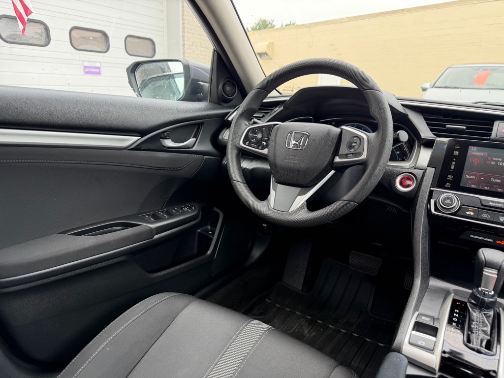2016 Honda Civic Image 13