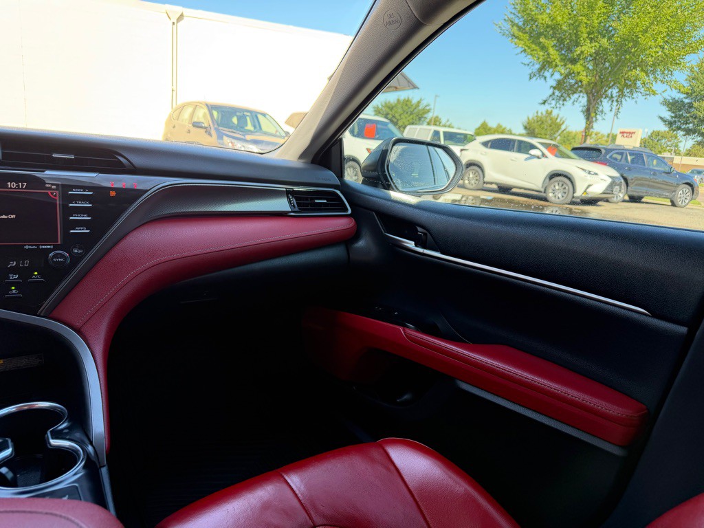 2020 Toyota Camry Image 9