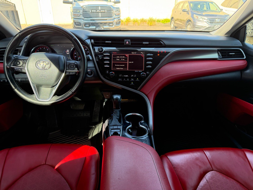 2020 Toyota Camry Image 10