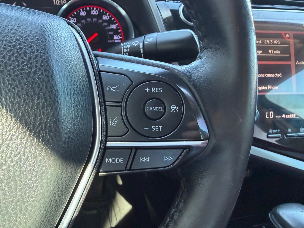 2020 Toyota Camry Image 19