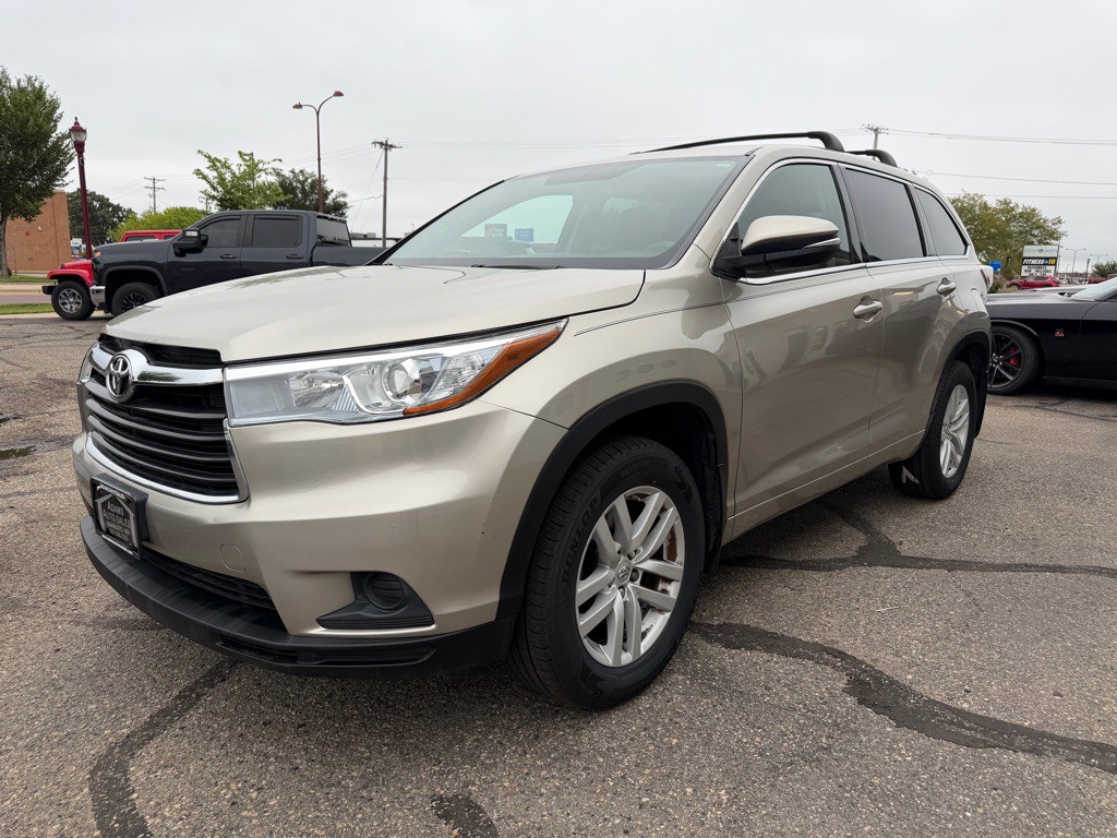2015 Toyota Highlander Image 4