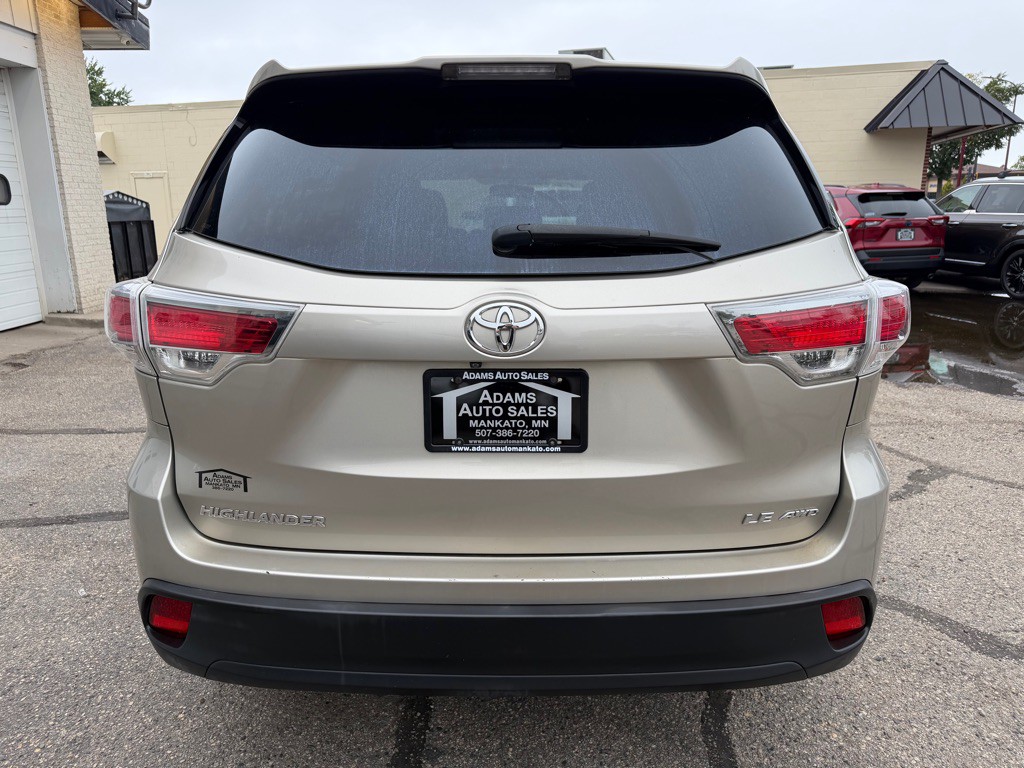 2015 Toyota Highlander Image 6