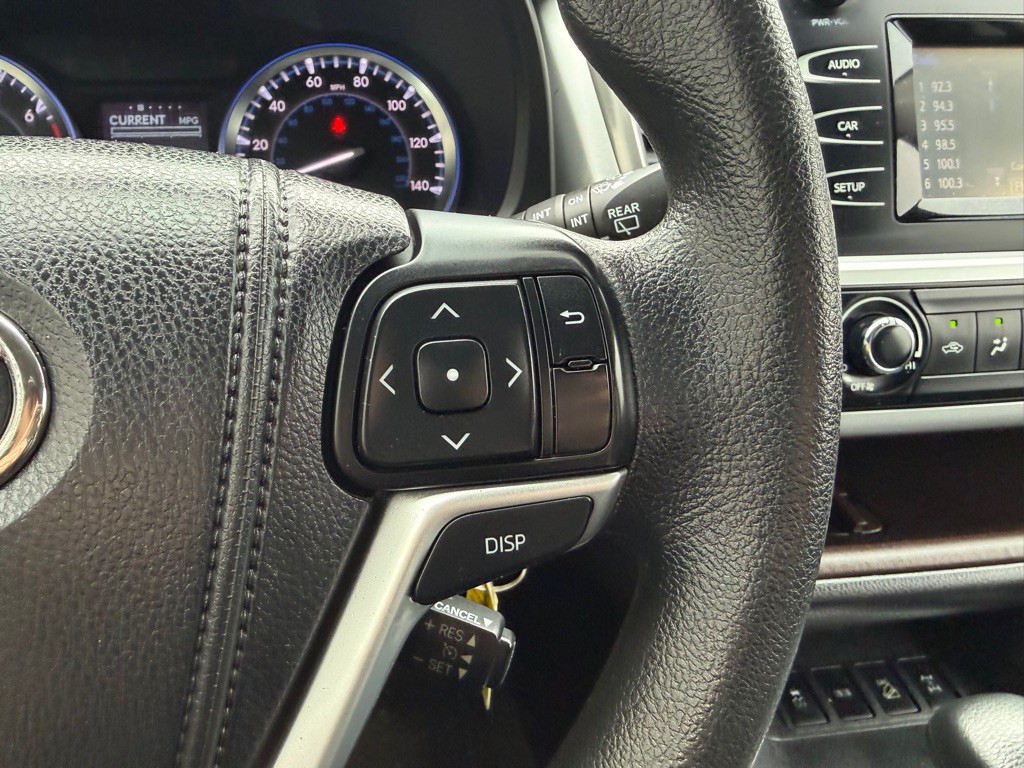 2015 Toyota Highlander Image 21