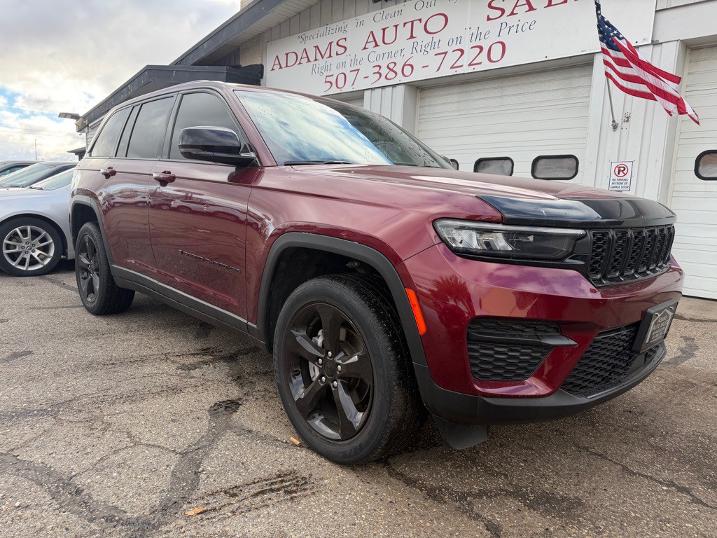2023 Jeep Grand Cherokee Image 1