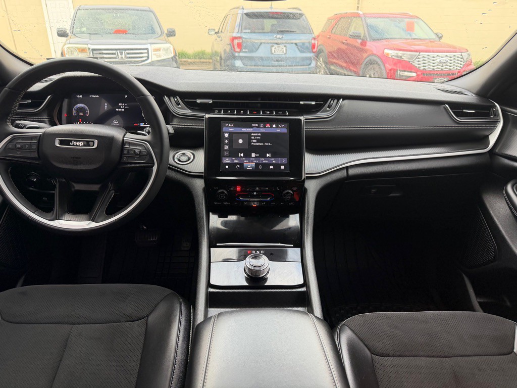 2023 Jeep Grand Cherokee Image 12