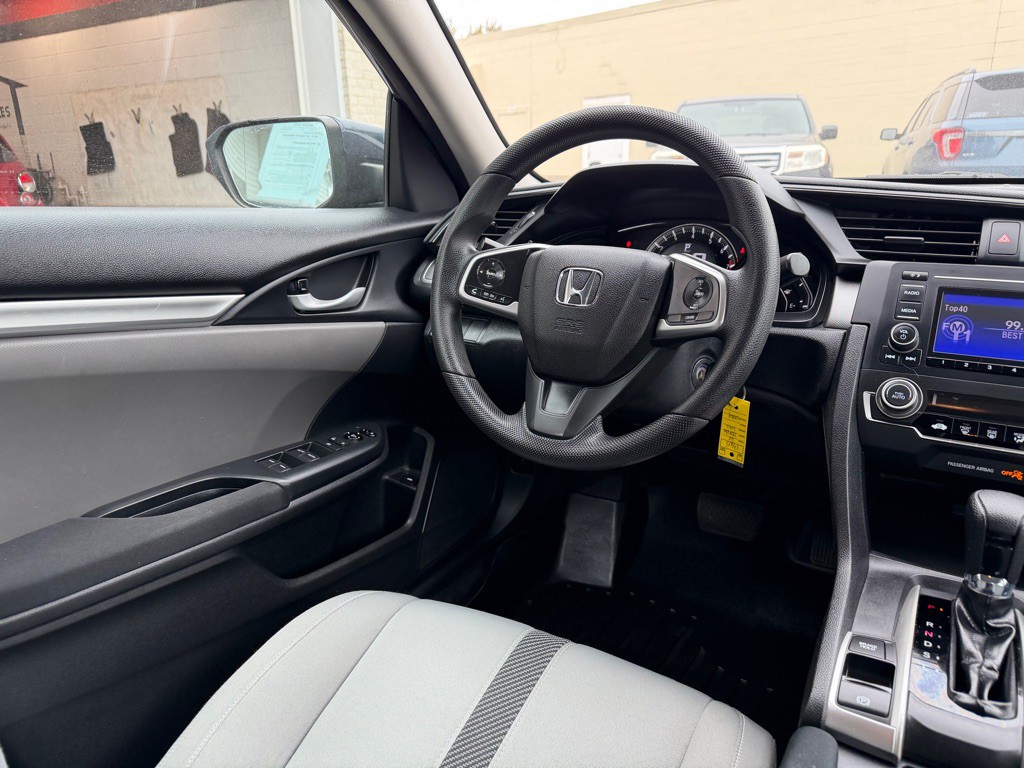 2016 Honda Civic Image 11