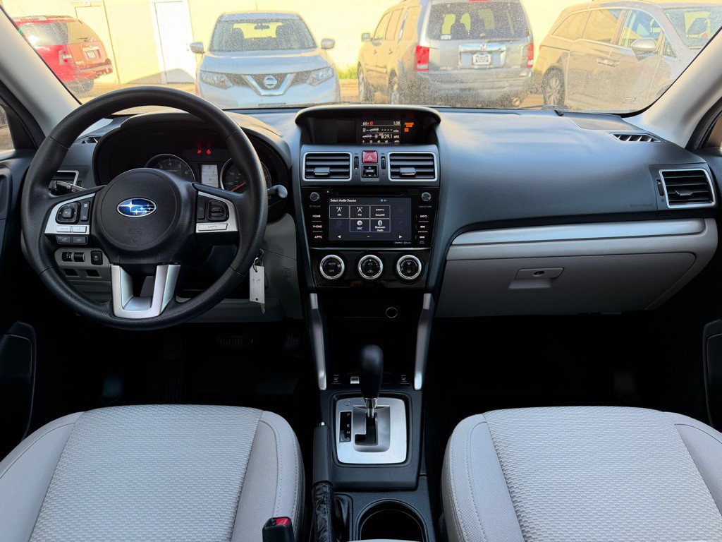 2017 Subaru Forester Image 12