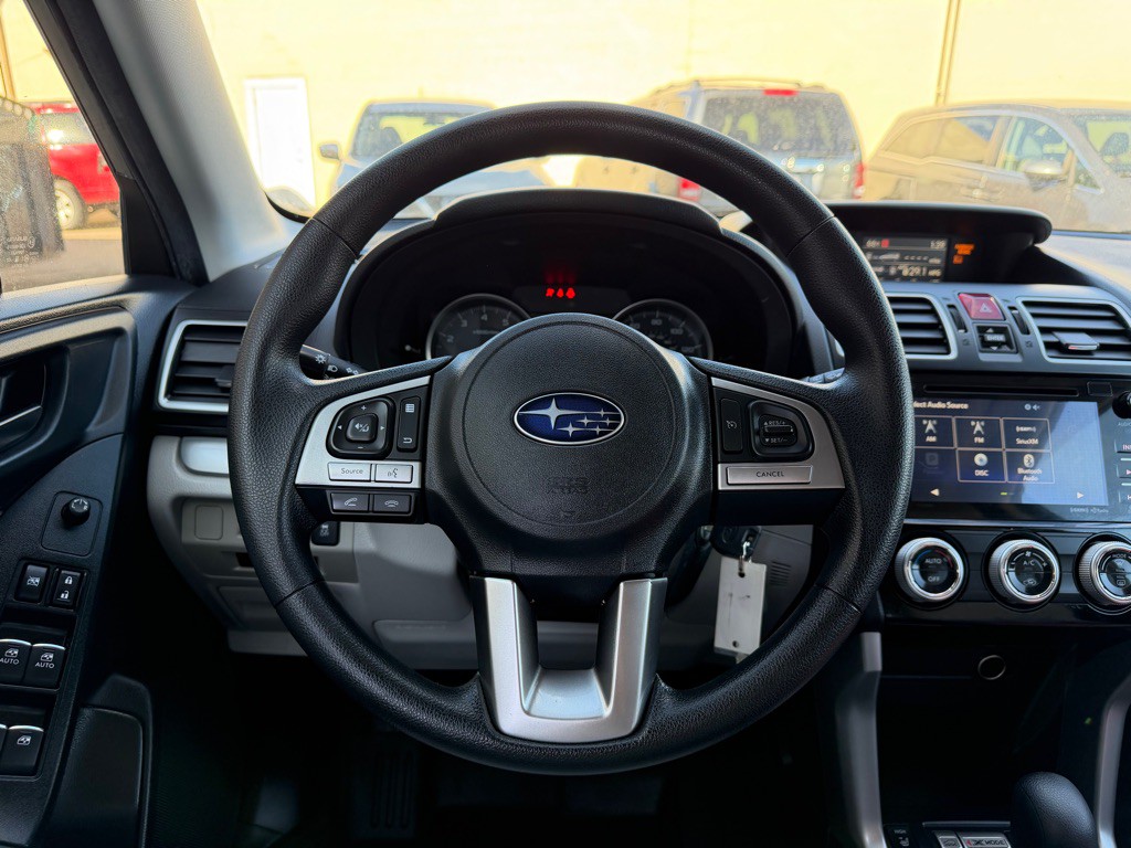 2017 Subaru Forester Image 18