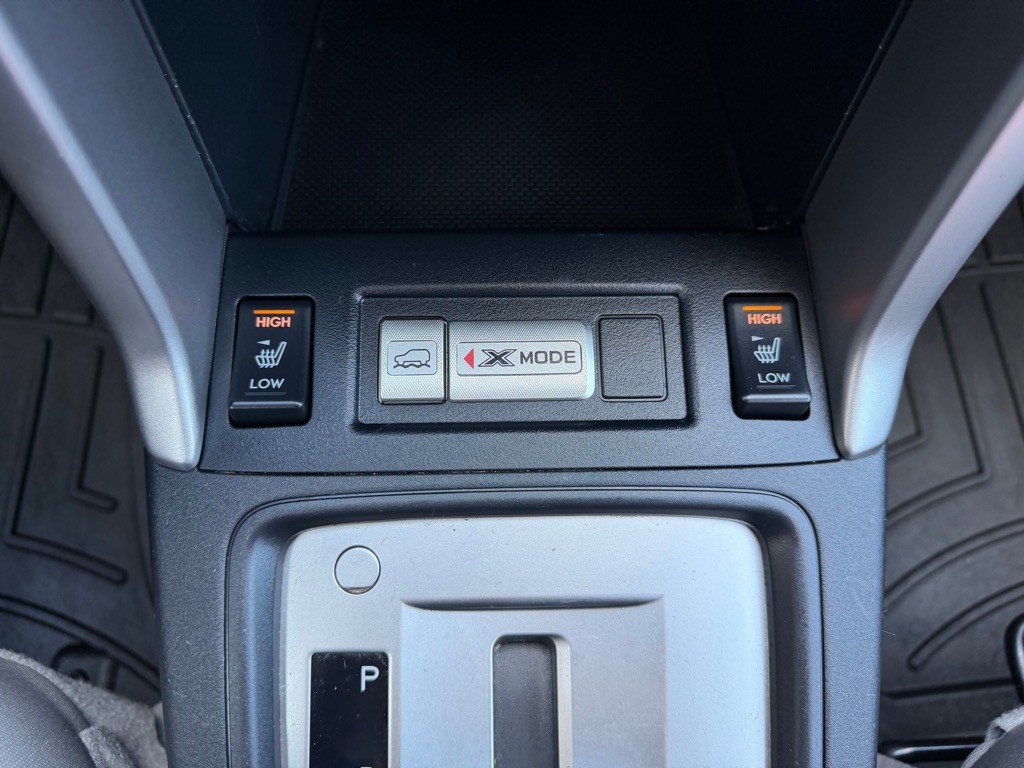 2017 Subaru Forester Image 24