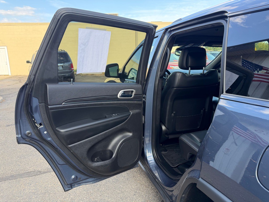 2021 Jeep Grand Cherokee Image 11