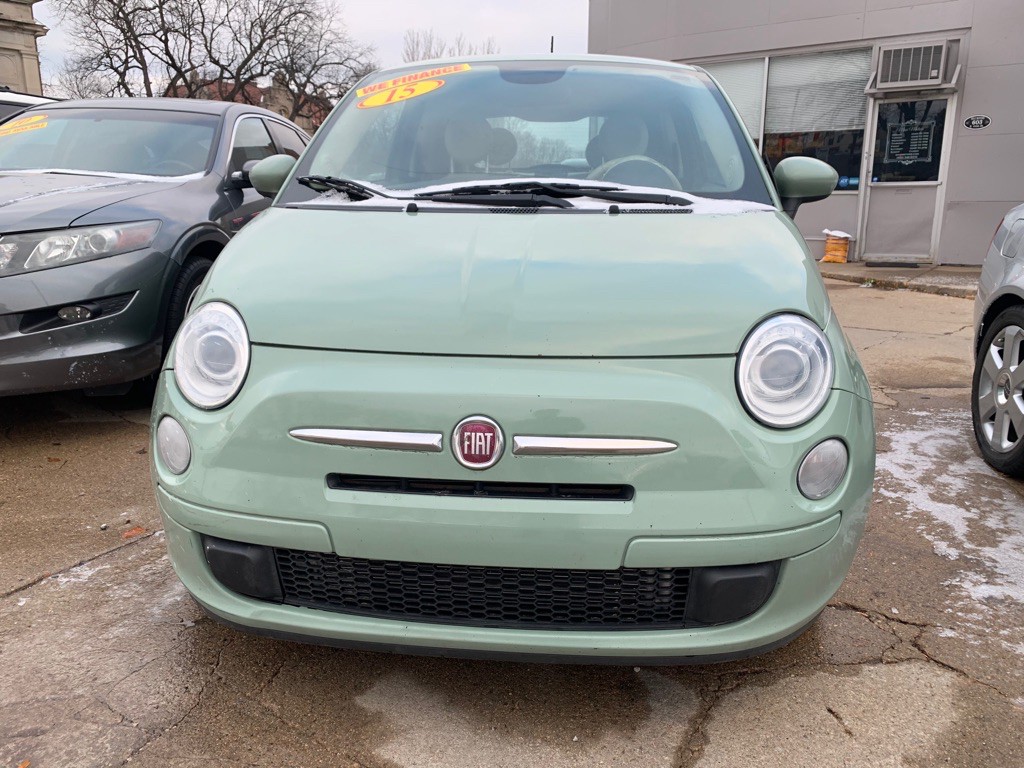 2015 FIAT 500 Image 3