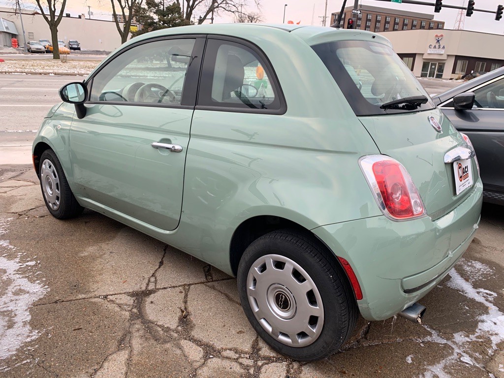 2015 FIAT 500 Image 4