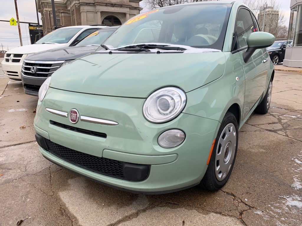 2015 FIAT 500 Image 5