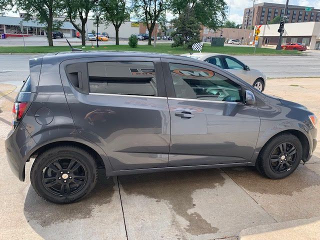 2013 Chevrolet Sonic Image 4