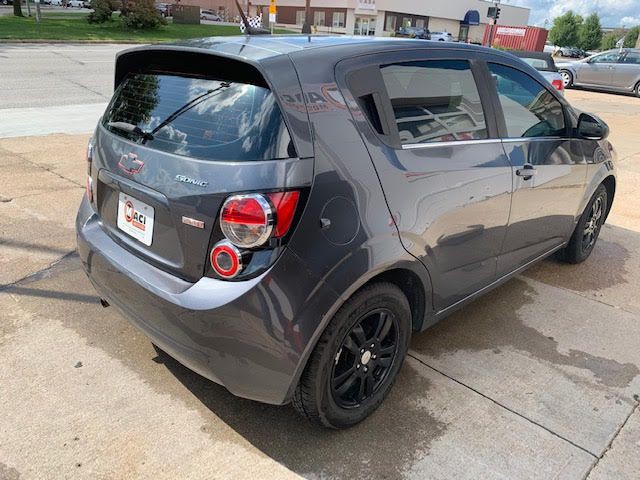 2013 Chevrolet Sonic Image 6