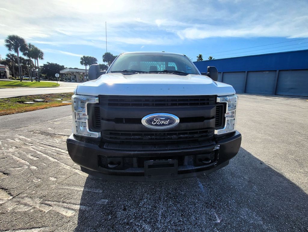2017 Ford F-250 Image 3