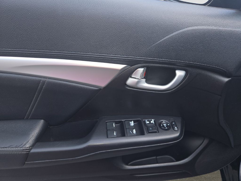 2015 Honda Civic Image 9