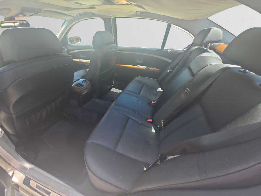 2003 BMW 7 Series Image 13