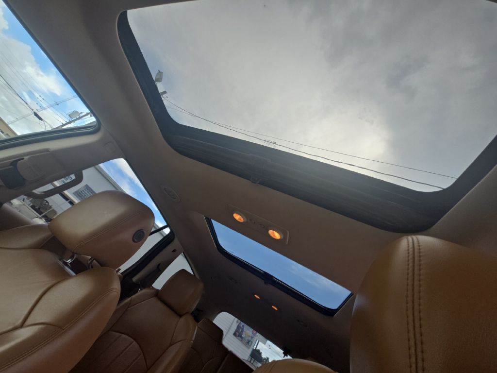 2016 Buick Enclave Image 18