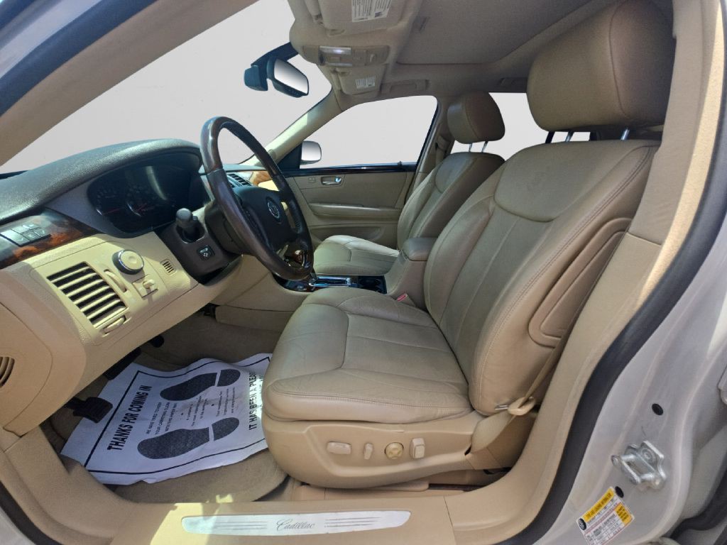 2008 Cadillac DTS Image 9