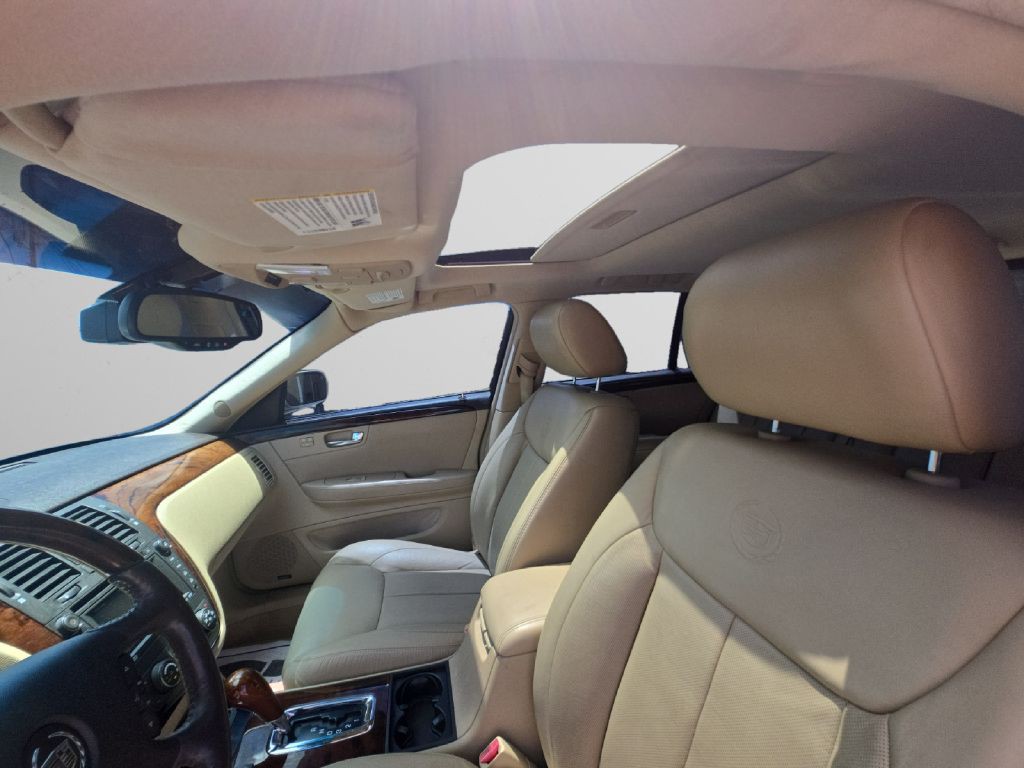 2008 Cadillac DTS Image 11