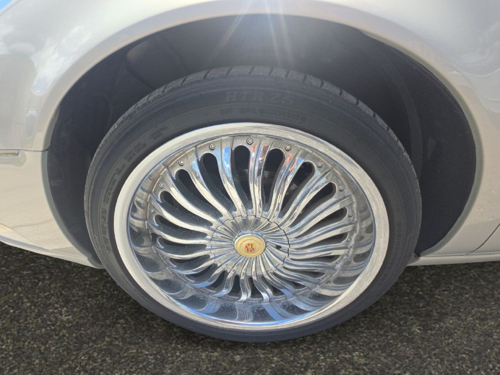 2008 Cadillac DTS Image 15