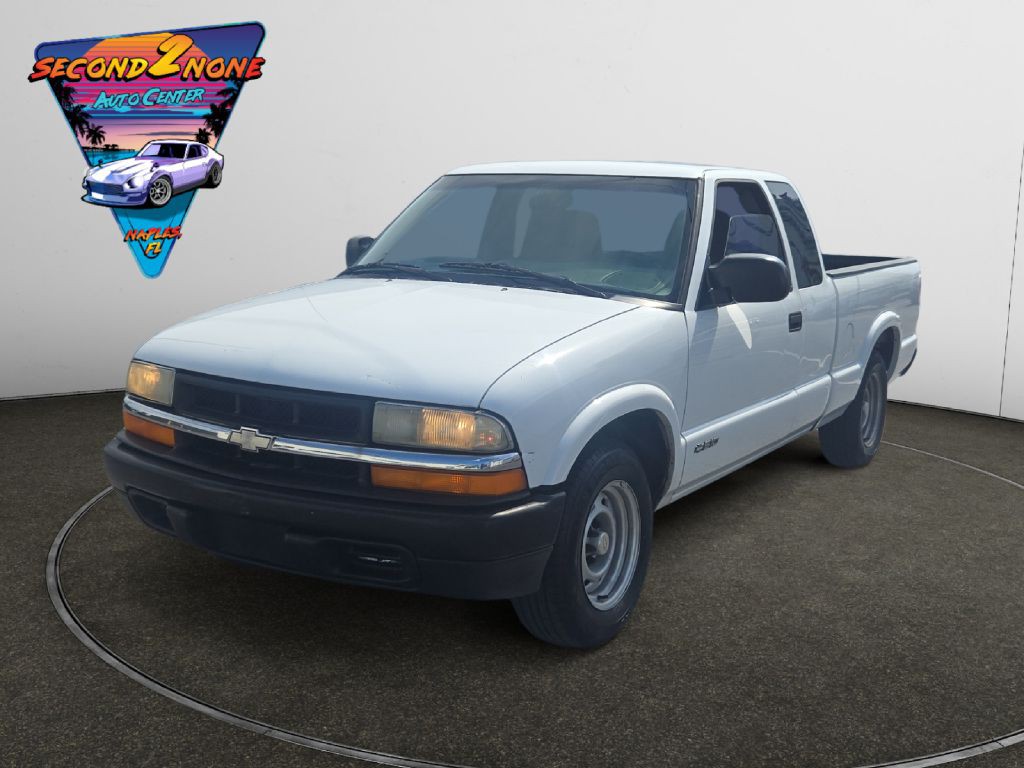 2001 Chevrolet S10 Image 1