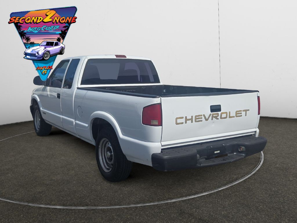 2001 Chevrolet S10 Image 6