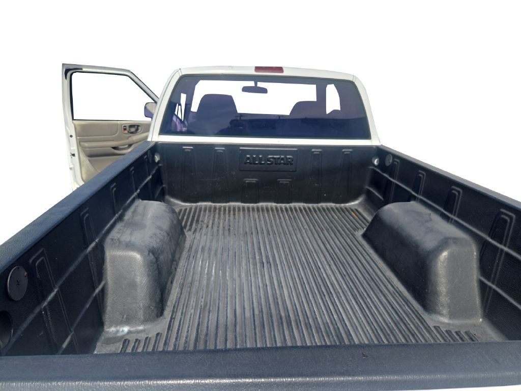 2001 Chevrolet S10 Image 12