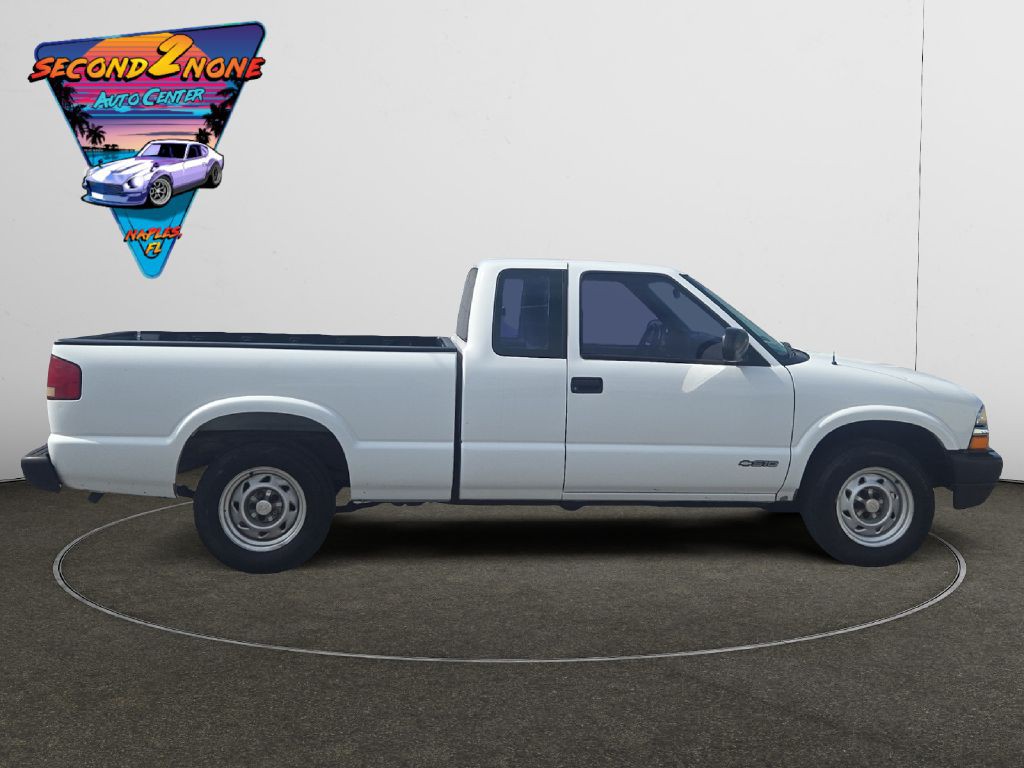 2001 Chevrolet S10 Image 13
